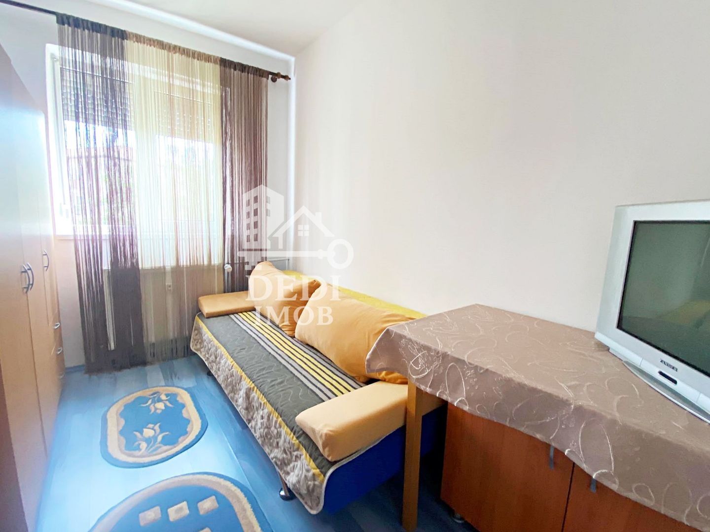 Apartament 3 camere de vânzare in zona Rogerius, Oradea - Poză 5