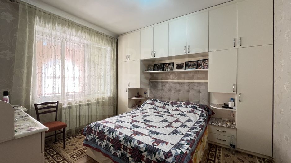 Vânzare, casă, 2 nivele, 6 camere, str. Primăverii, Budești - Poză 10