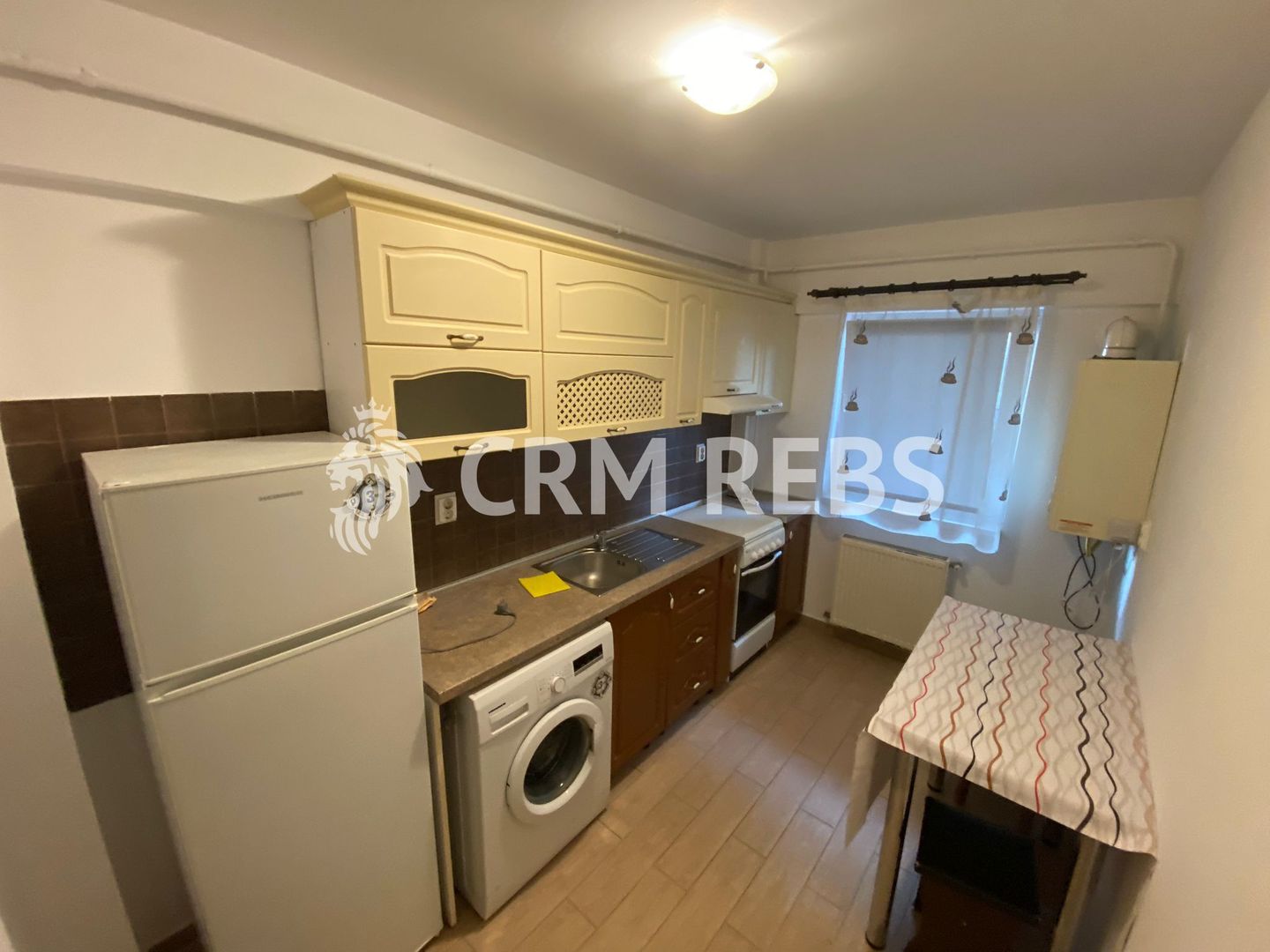 Apartament cu 2 camere pe etajul 2 in Alexandru cel Bun, mobilat si utilat - Poză 3