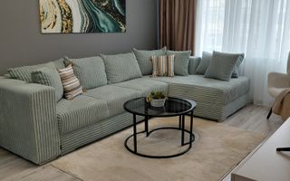 Vanzare - apartament cu 3 camere, Micro 16, renovat, mobilat nou - Poză 3