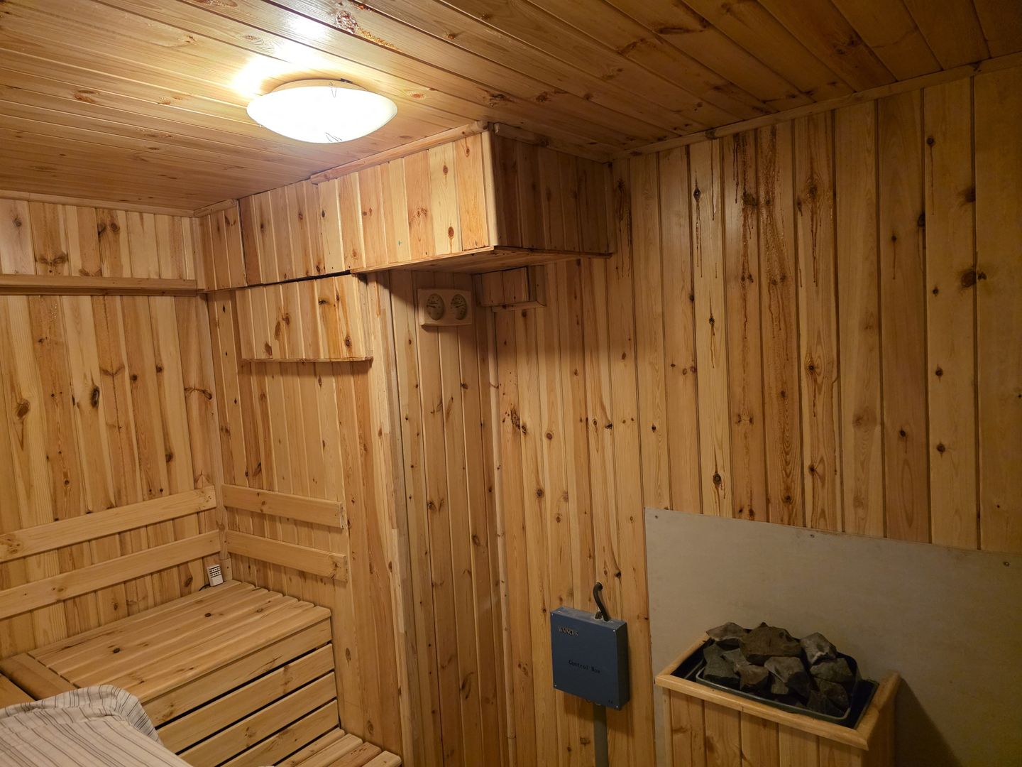 Apartament Spațios 4 Camere + Saună – Lazu, Constanța - Poză 3