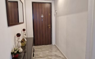 Apartament cu 3 camere | Ascensor | Rogerius | Oradea - Poză 13