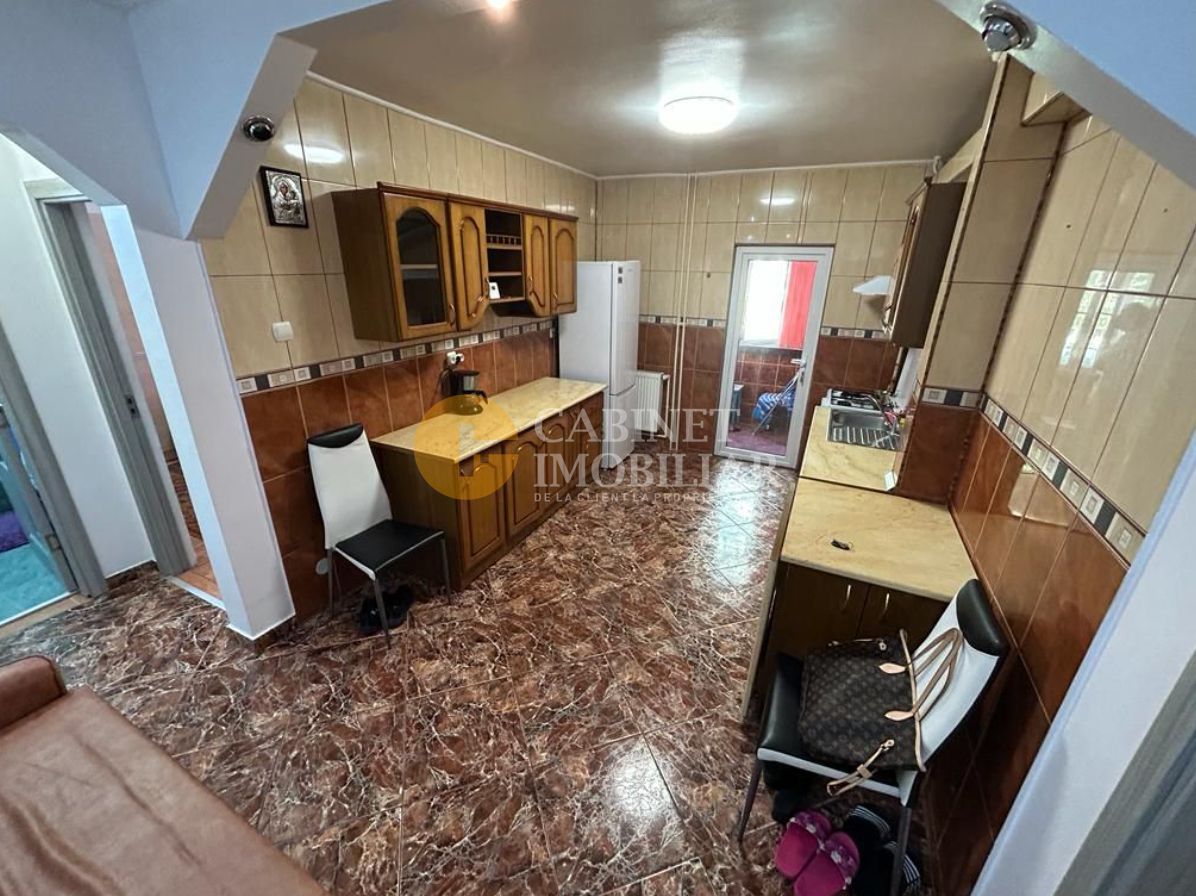 Dacia- Apartament 2 camere decomandat - Poză 5