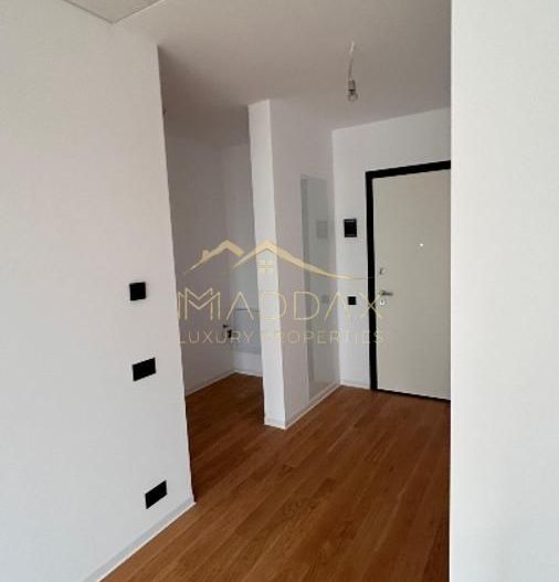 Apartament exclusivist cu vedere panoramică către Lacul Tei *** - Poză 7