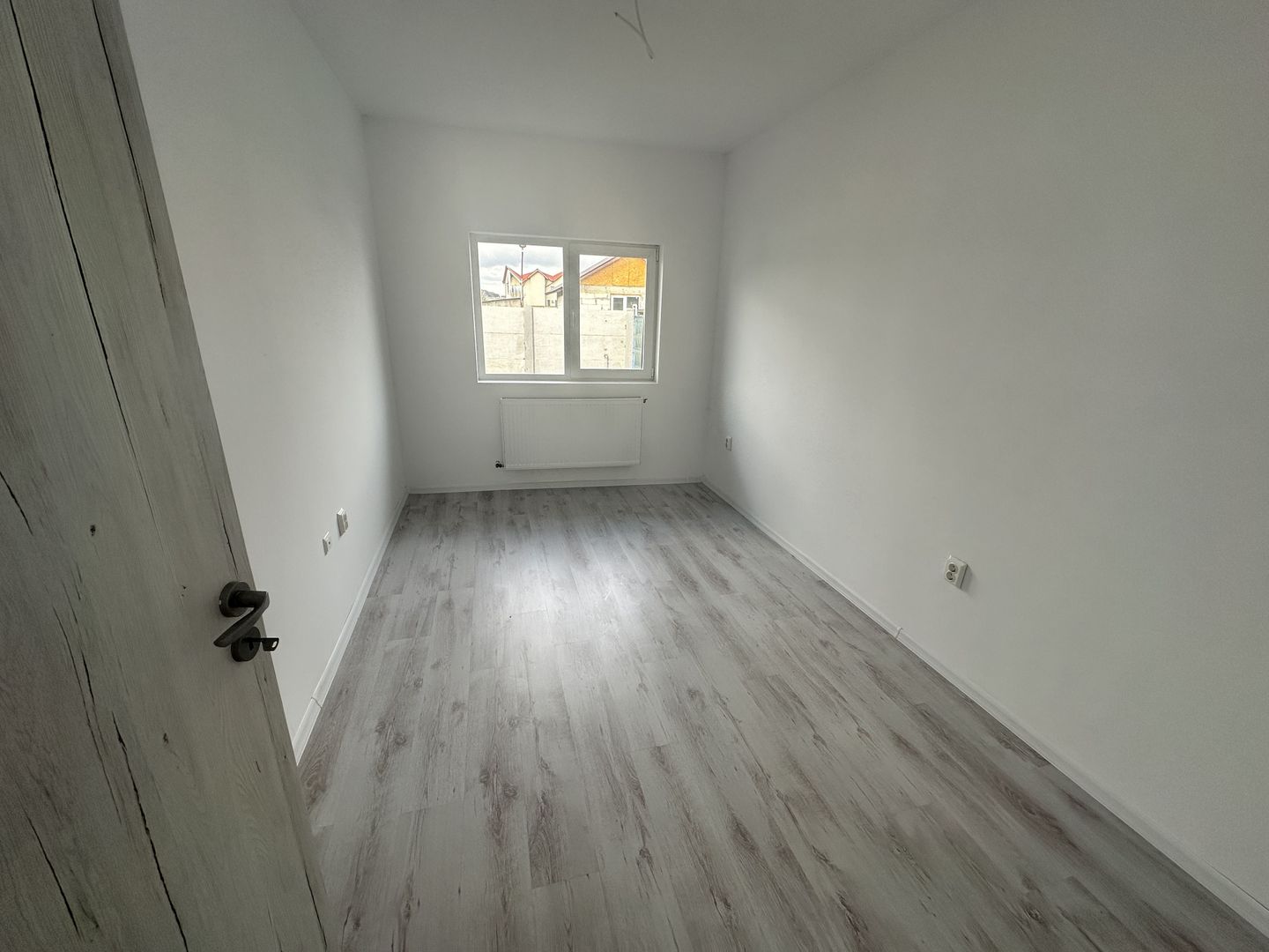 CASA INDIVIDUALA CRIZANTEMEI, PE PARTER, CURTE LIBERA 186 MP, COMIS 0% - Poză 8