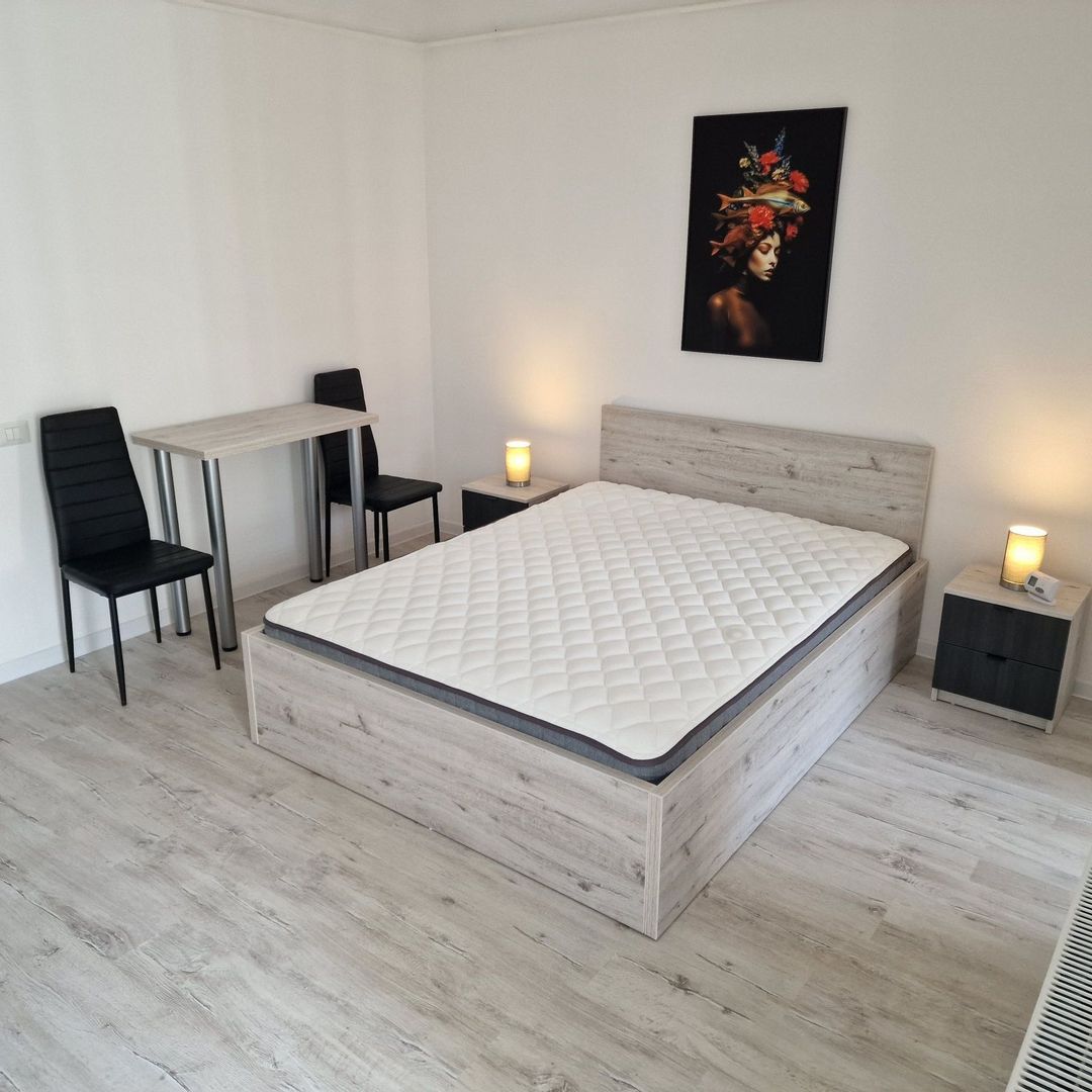 Garsonieră decomandata, centrala proprie si balcon-Militari Residence - Poză 1