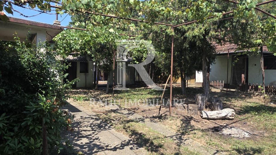 Casa de vânzare cu teren generos | Sumugiu | Bihor - Poză 15