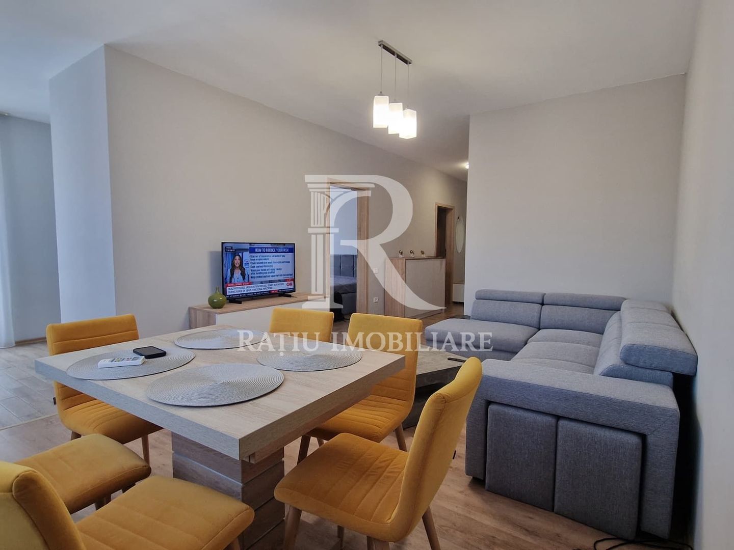 Apartament cu 3 camere | Spitalul Judetean | Oradea - Poză 2