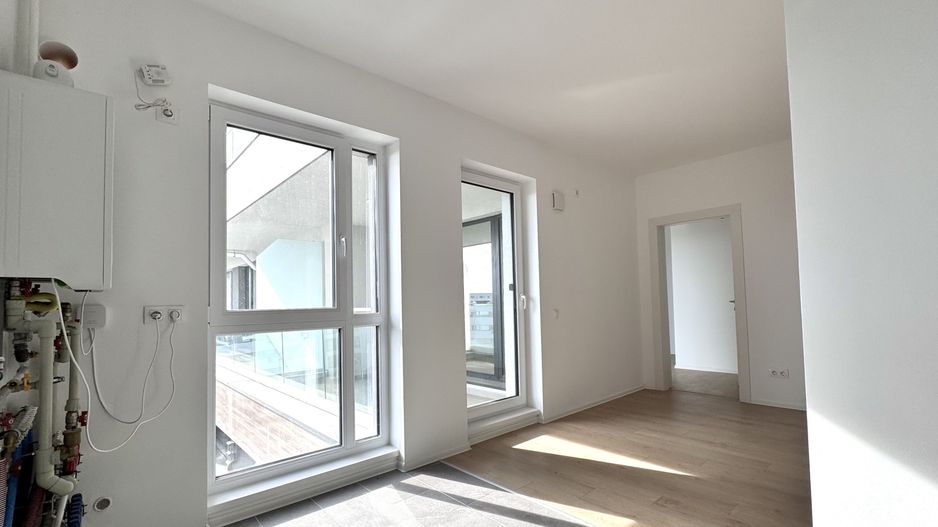 3 camere. Bucătărie Open-Space - Verdere curte interioară - Poză 6