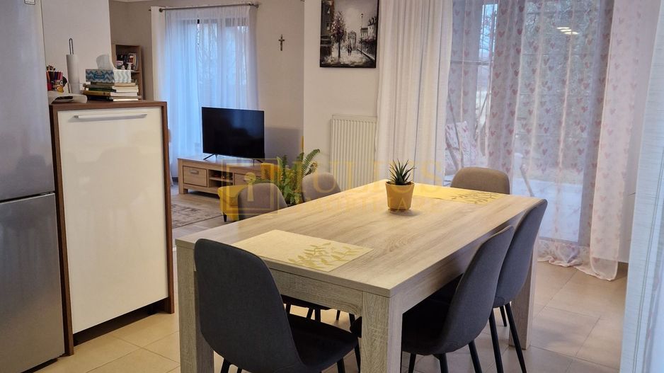 Casă în Dumbrăvița – 3 dormitoare, garaj, complet mobilată și utilată - Poză 3