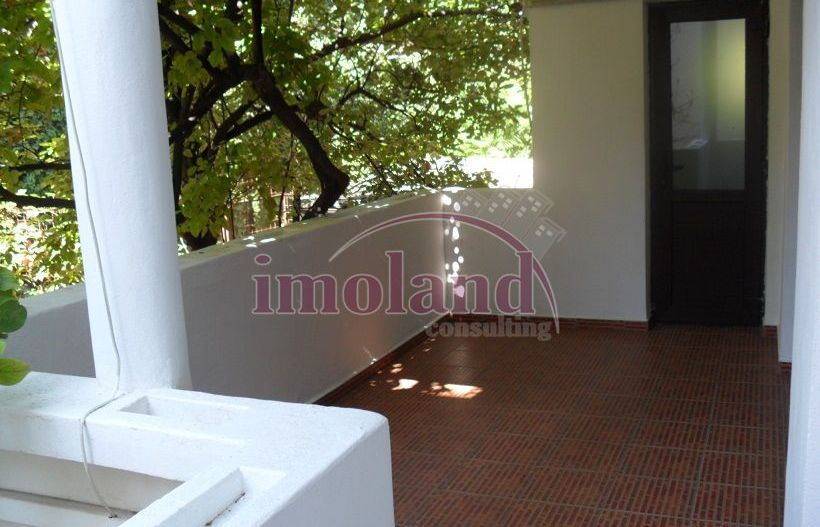 VILA DE INCHIRIAT DOROBANTI CAPITALE - Poză 11