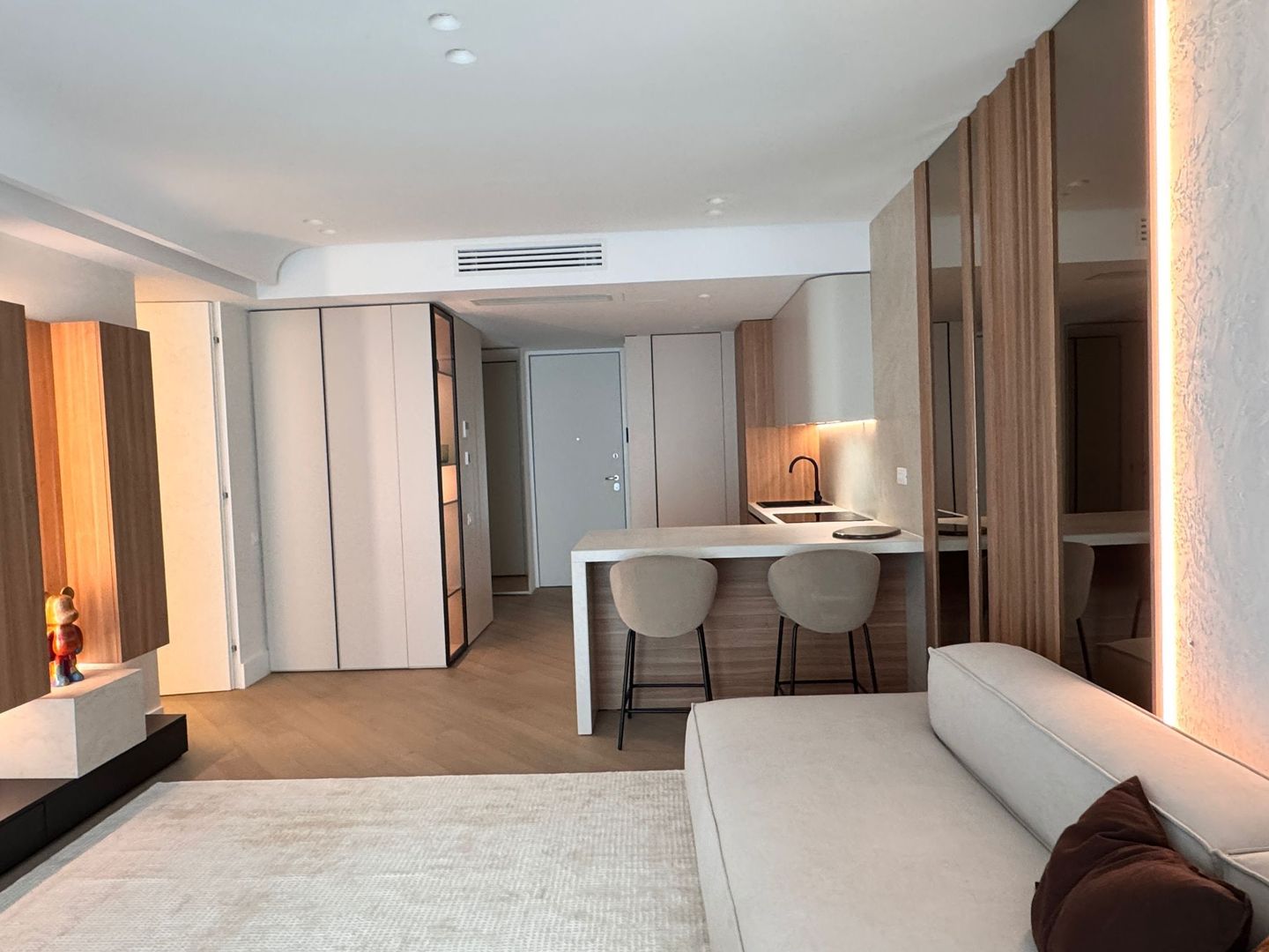 INCHIRIERE DOUA CAMERE CORTINA 126 ZONA PIPERA IANCU NICOLAE - Poză 2