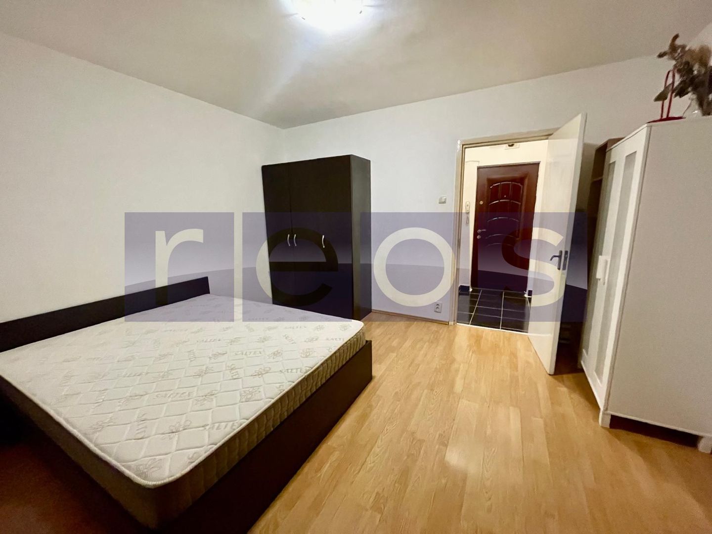 VANZARE GARSONIERA METROU DRISTOR 30MP SEMIDECOMANDAT MOBILAT UTILAT - Poză 5