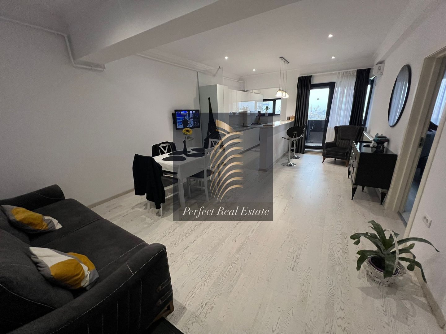 Apartament de lux – 2 camere | Zona Scafandri, Constanța - Poză 1