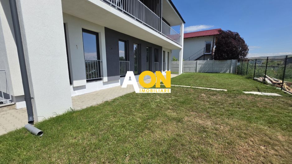 Apartament cu 3 Camere, 2 Bai, 100mp Curte Proprie,  Boxa 40 mp - Poză 1