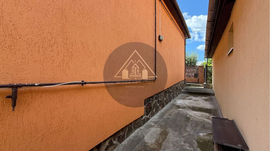 Casa de 3 camere, Medias. - Poză 8