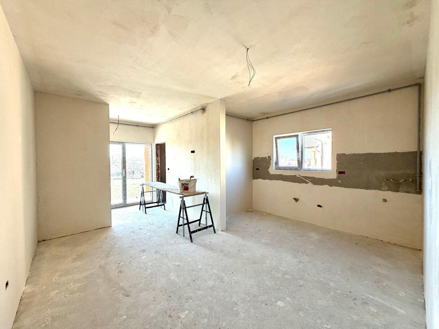 Oportunitate - Apartament cu 2 camere - etaj 1 - Giroc - Poză 1