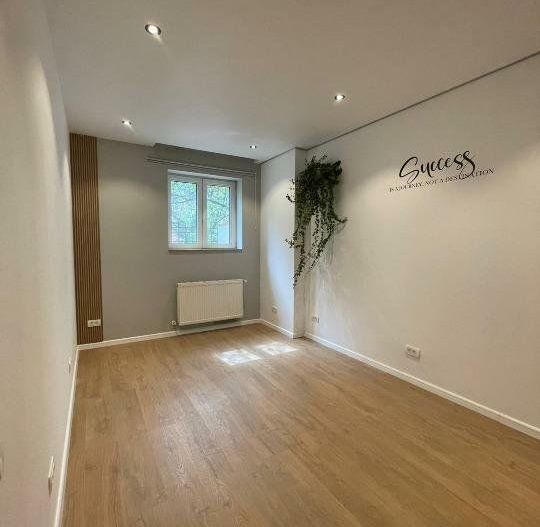 3 camere| DECOMANDAT| LOC DE PARCARE INCLUS  +TERASA 43 MP| VICTORIEI - Poză 3