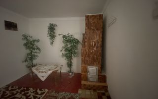 Murfatlar (COD 07)Casă bătrânească locuibilă cu teren de 300 mp - Poză 6