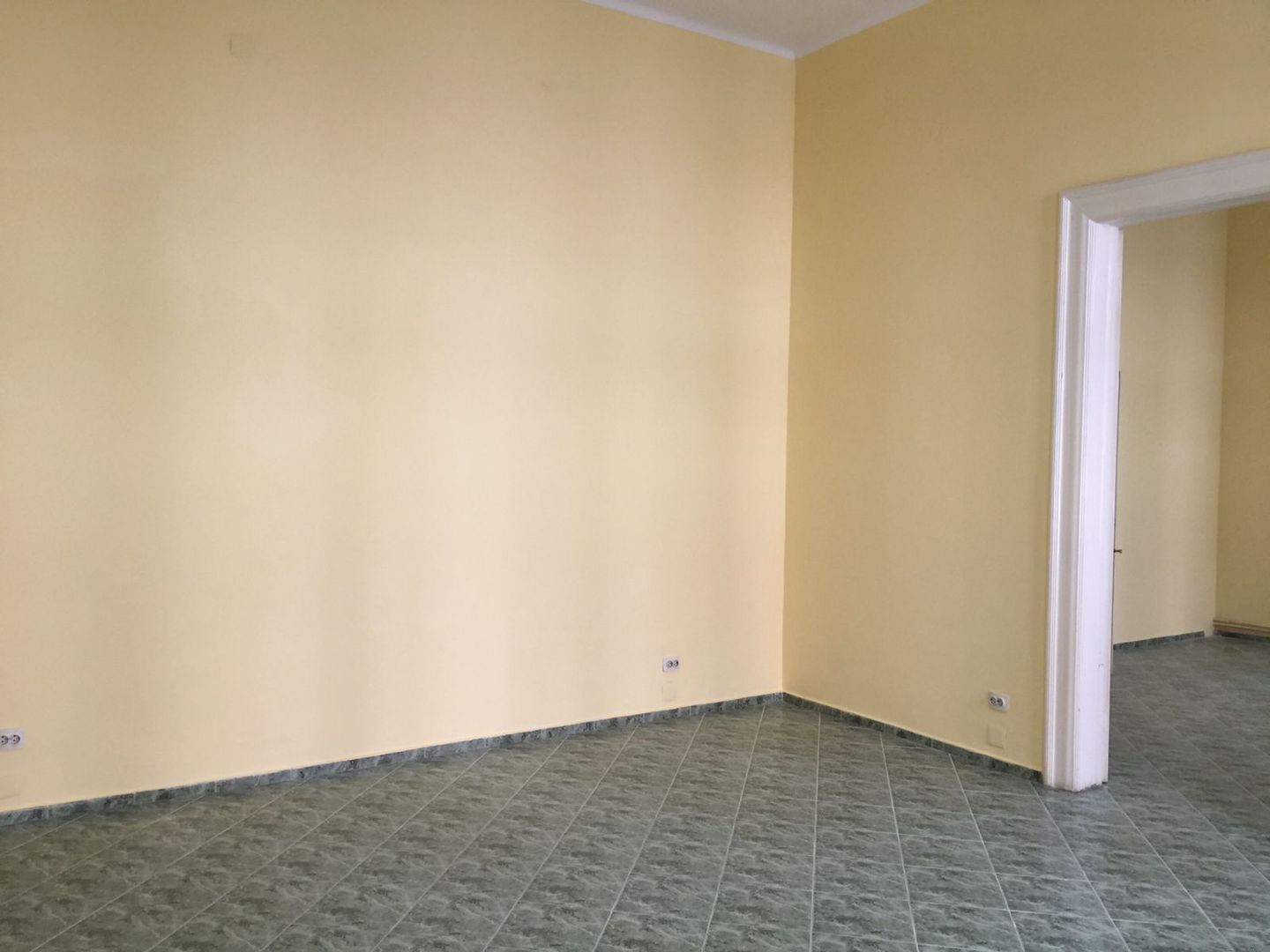 Spatiu birouri ultracentral-zona pietonala - Poză 7