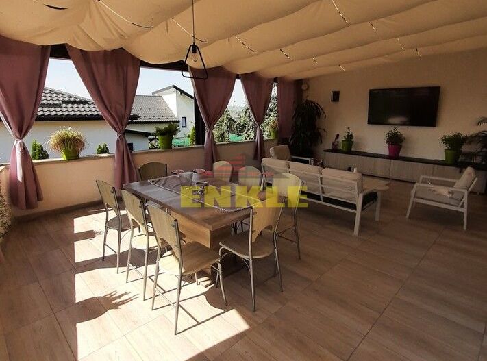 Vila 5 camere, Lebada , finisaje de lux, pret 295000 euro neg - Poză 2