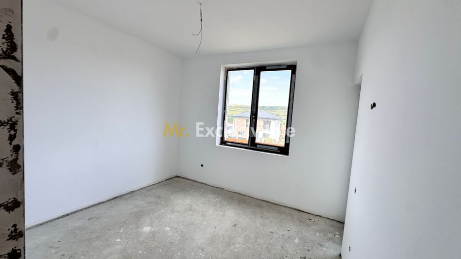 Casa individuala-4 dormitoare,225 mp utili,garaj-Chinteni - Poză 14