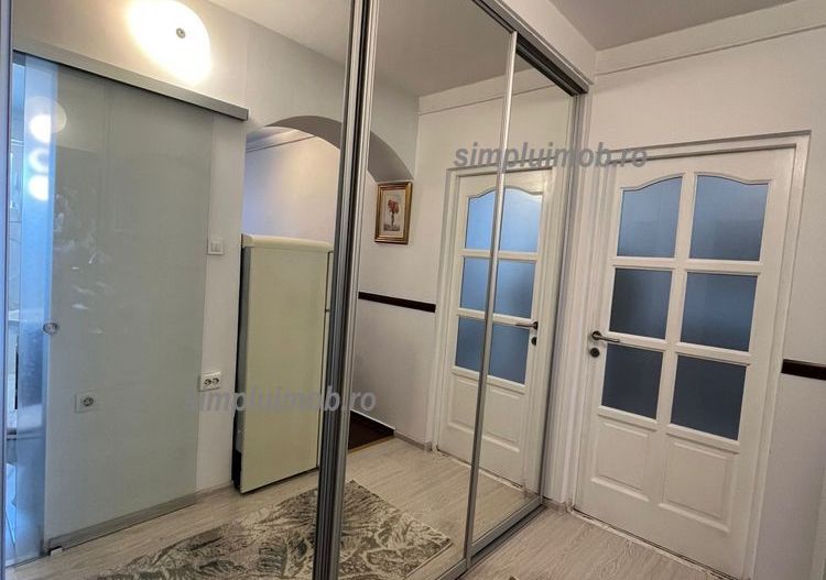 Superbă, mobilată, utilată, buncăr antiatomic Dristor  Rm. Sărat - Poză 7