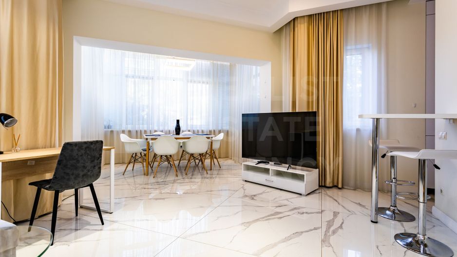 Chirie, apartament, 2 camere, str. București, Centru - Poză 3