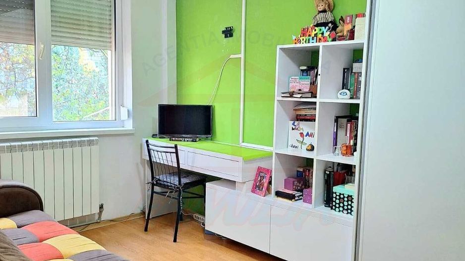 Vanzare apartament 3 camere, Micro 17, 60 mp, 88.000 EURO - Poză 3