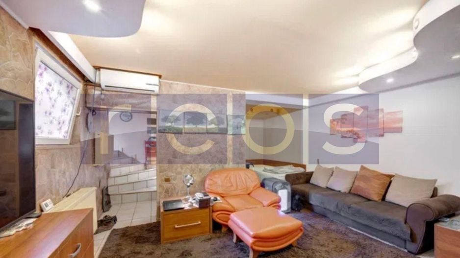 CASA  8 CAMERE | ZONA  STEFAN CEL MARE - Poză 3