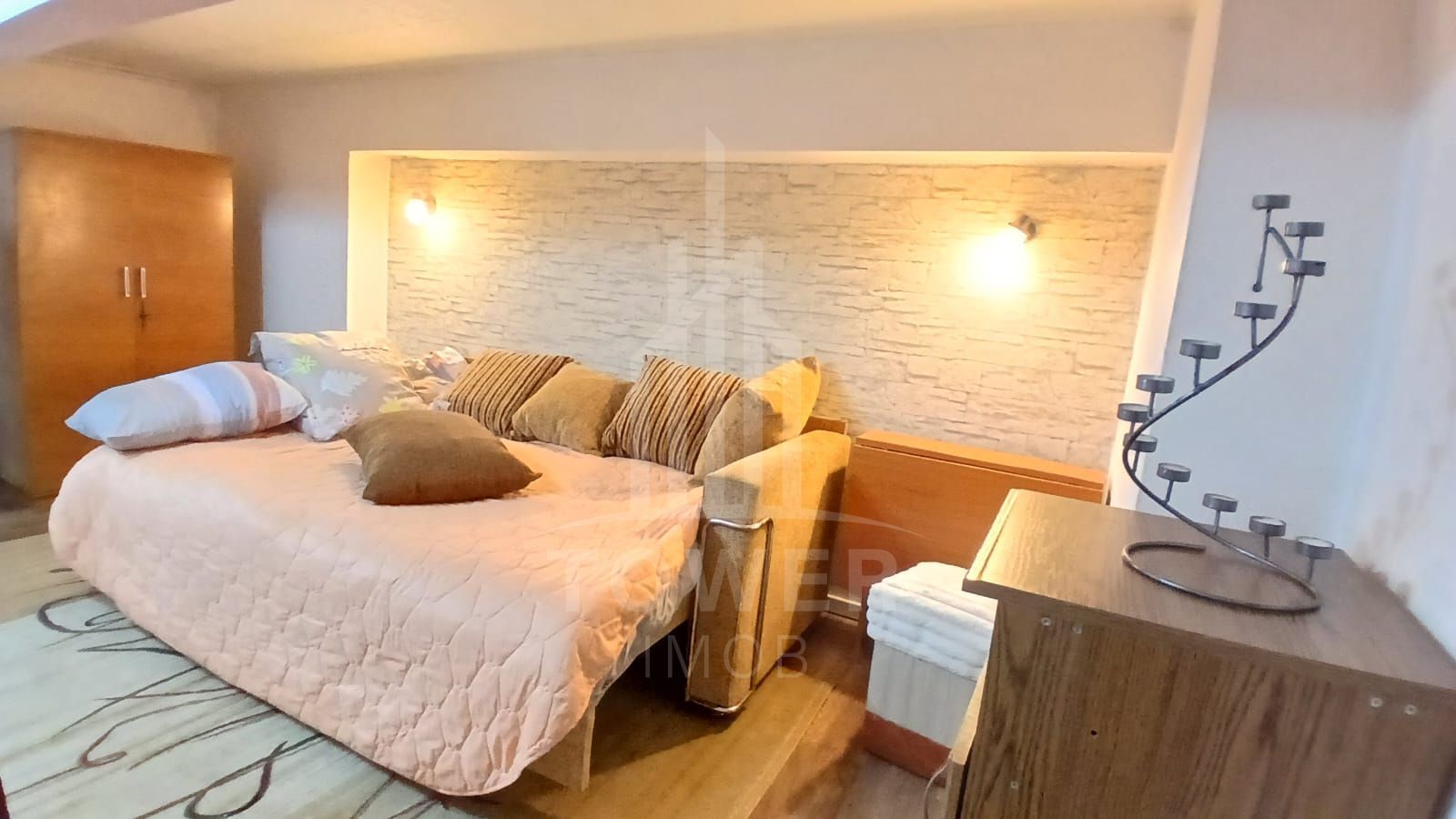 🏡 Garsonieră pe 2 niveluri | zona Central | La casă - Poză 1