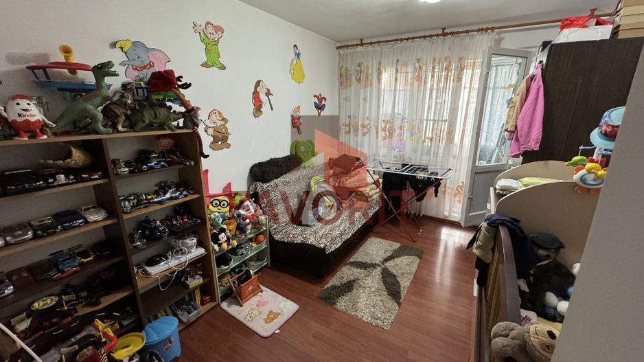 Etaj intermediar. Pozitie excelenta. Boxa in CF - Poză 13