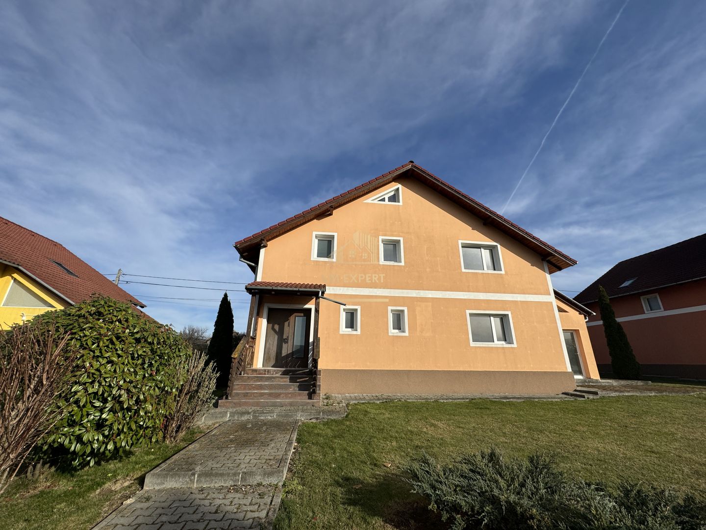 VILA 5 CAMERE,TEREN 560 MP, CAMPULUNG, ARGES - Poză 30