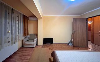 De vanzare 4 camere | 90 mp utili | balcon | zona Garii. - Poză 4