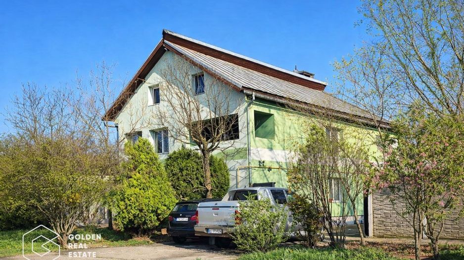 Vilă exclusivistă cu funcțiuni mixte, în Sânandrei- potențial investițional - Poză 1