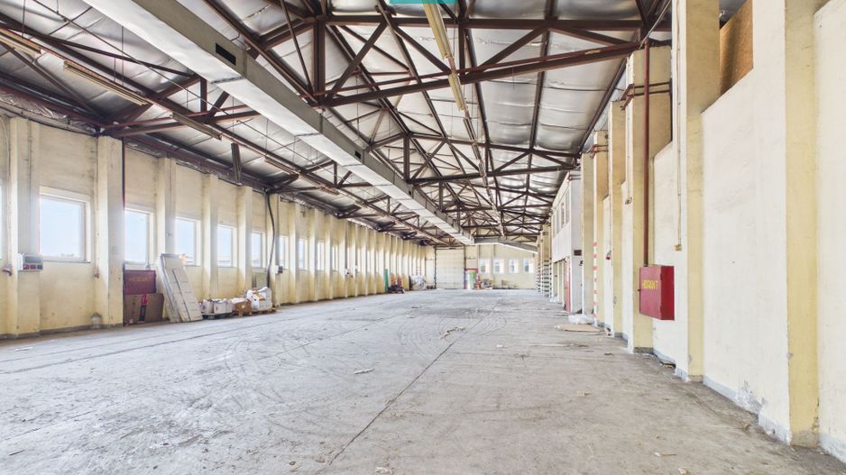 HALĂ INDUSTRIALĂ DE 800 MP DE ÎNCHIRIAT - Poză 2