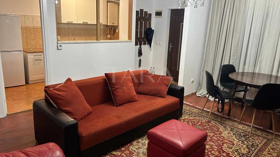 Apartament spațios de închiriat – zona Campului - Poză 1
