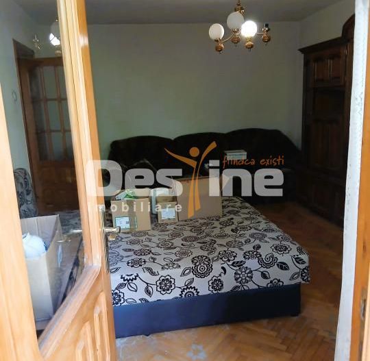 Apartament de vanzare zona centrala etaj 2/8 cu lift - Poză 4