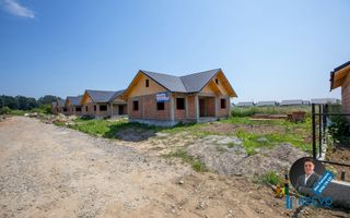 Casă la roșu, Hemeiuș ! - Poză 5