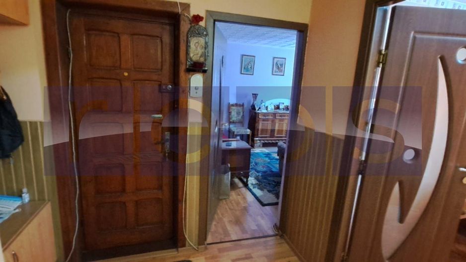 VANZARE 2 CAMERE DECOMANDAT | MOBILAT | CENTRALA TERMICA | BLOC LINISTIT - Poză 9