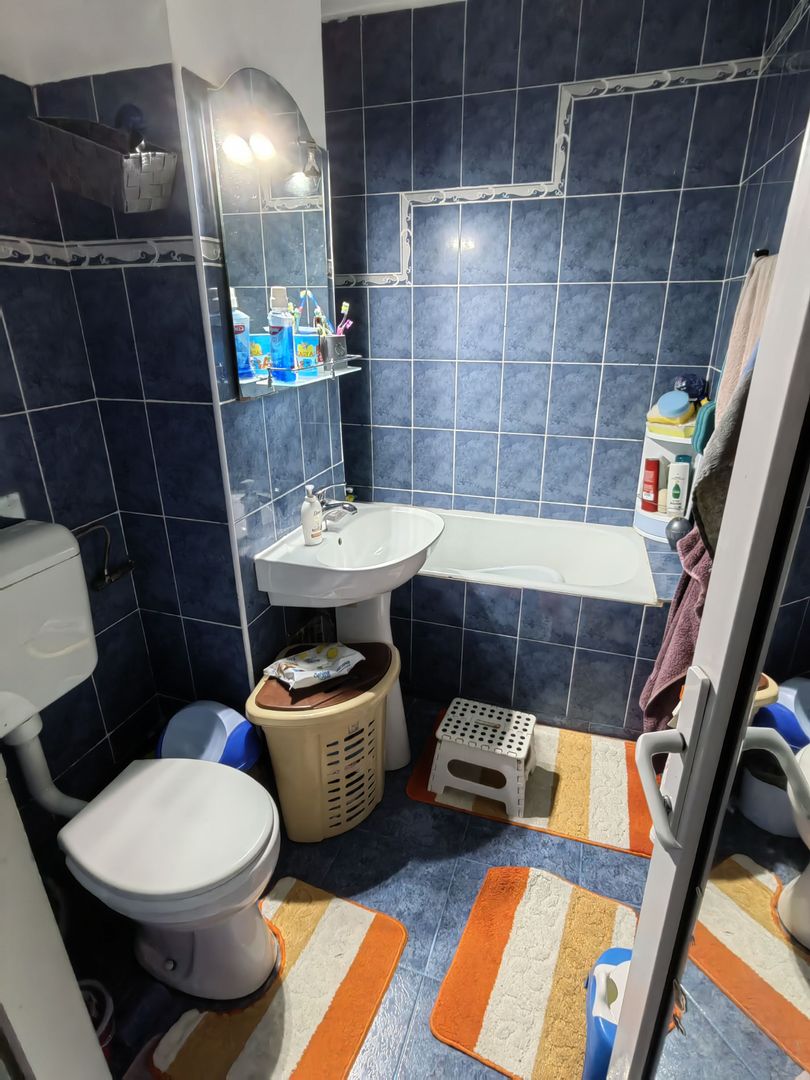 Apartament cu 3 camere 65 m ² etaj 2 ULTRACENTRAL - Poză 8
