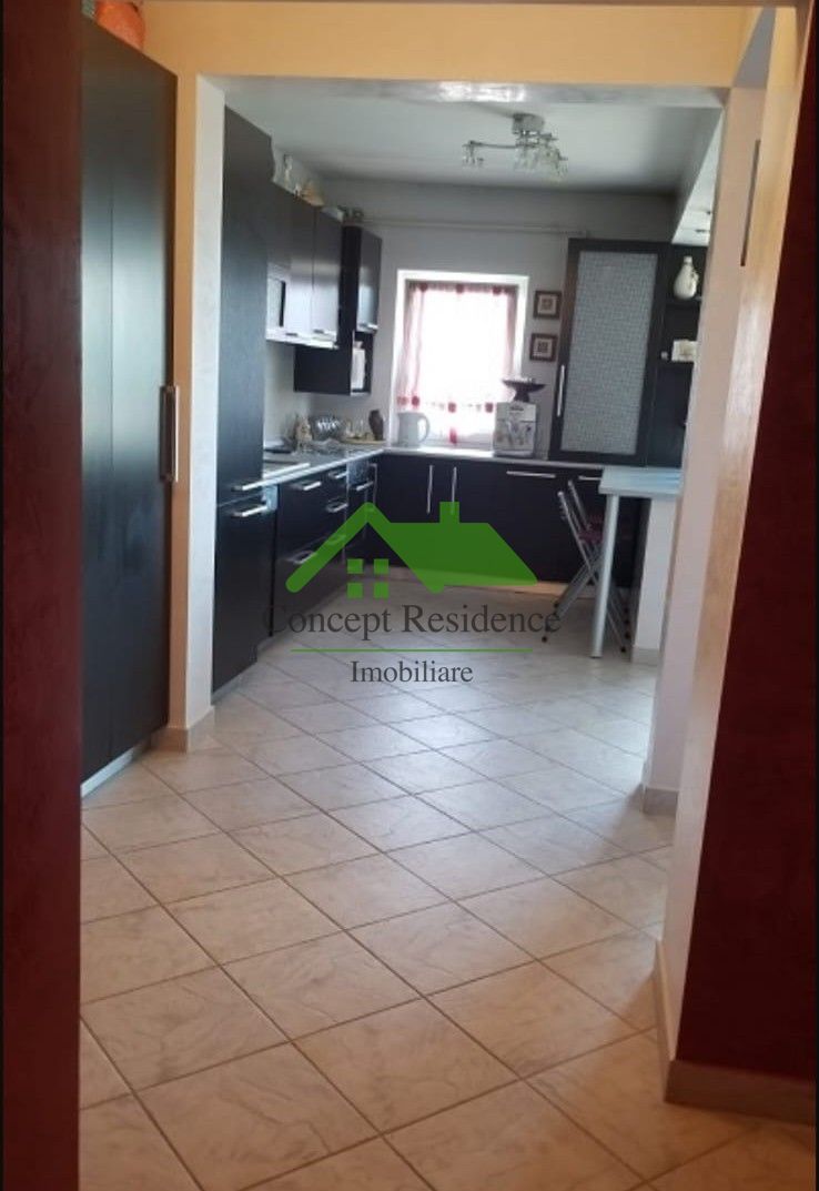 3 camere,72 mp utili, vedere panoramică – merită văzut! - Poză 2