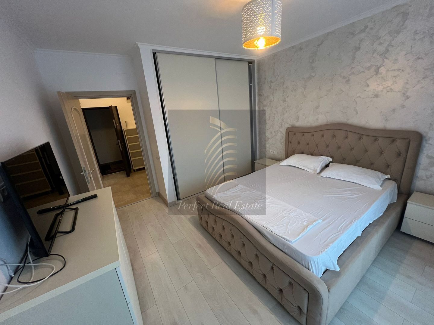 FALEZA NORD 2 CAMERE DE INCHIRIAT - Poză 9