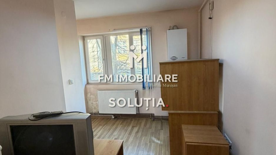Apartament de vanzare 2 camere , etaj 1 - zona Piata Revolutiei - Poză 8