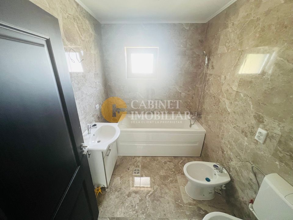 Casa individuala LA ASFALT - 3 camere - 410mp teren - toate utilitatile - Poză 4