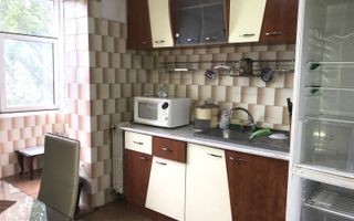 GARA-ABATOR- Apartament de 3 camere foarte spatios si luminos! - Poză 7