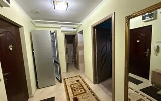 Str Babadag apartament 2 camere renovat, centrala gaz - Poză 2