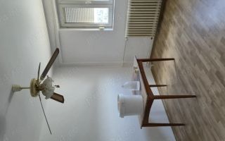 Vând apartament 2 camere zona Rahova - Poză 1