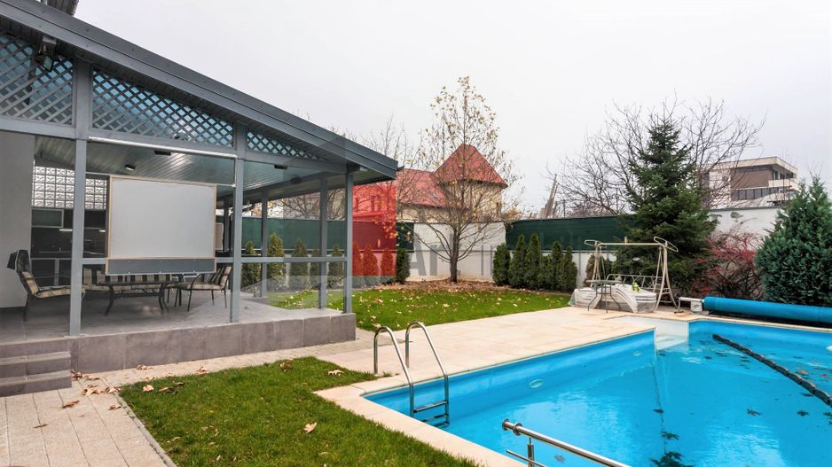 Vila luxoasa cu piscina si curte generoasa - Pipera - Poză 4