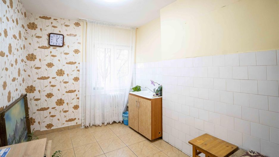 Apartament cu 2 camere etaj 1 semi-decomandat Rogerius - Poză 5